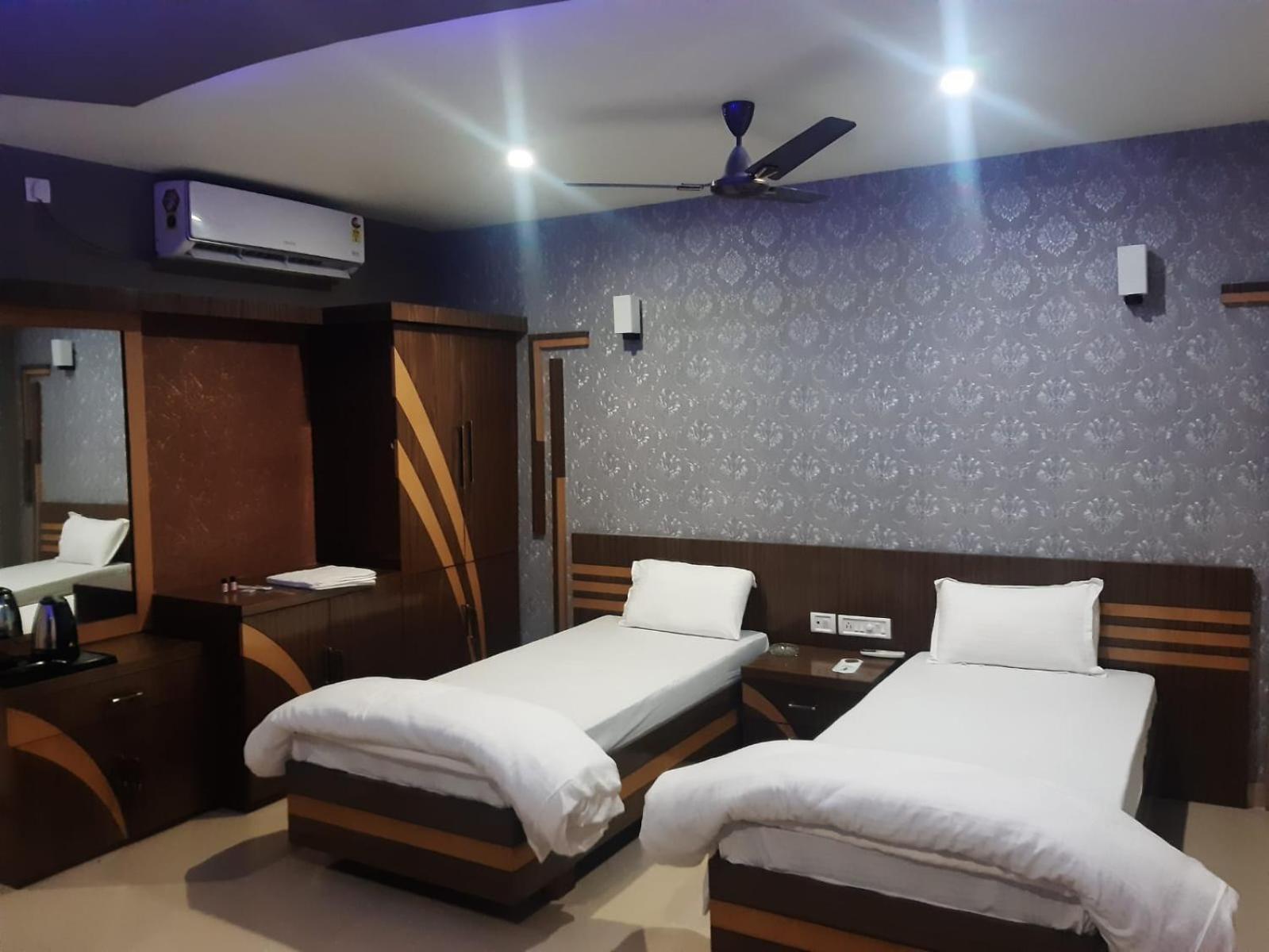 Hote Meghnath Palace Hotel Dhupguri Ngoại thất bức ảnh